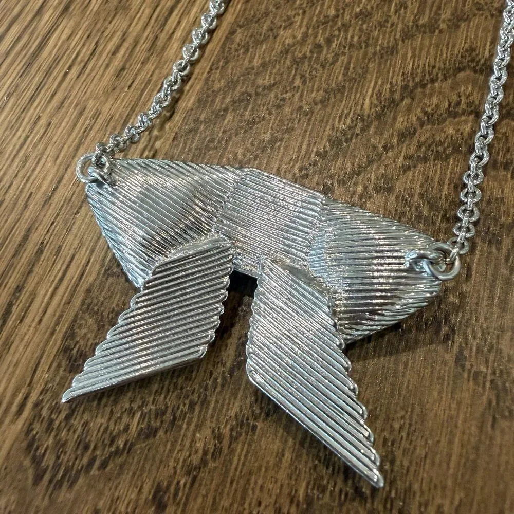 Kate Spade All Wrapped Up Silver Tone Ribbed Grosgrain Ribbon Bow Necklace Charm